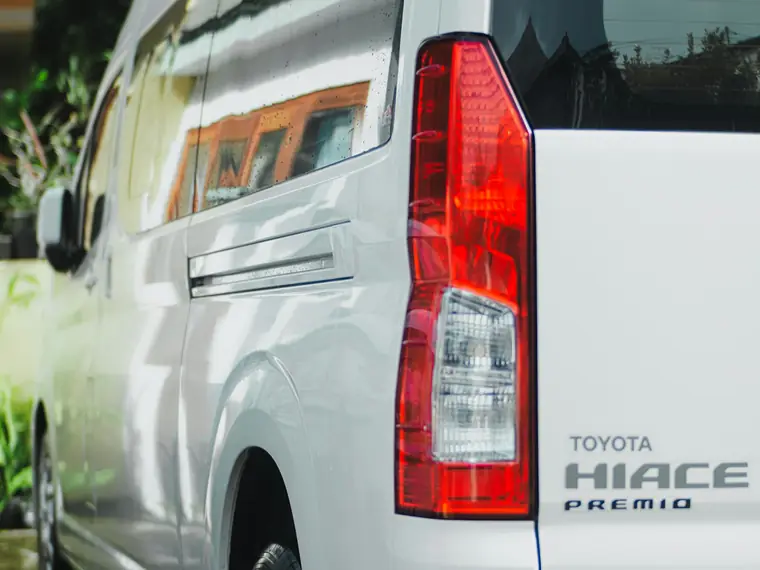 Toyota Hiace Grand Cabin
