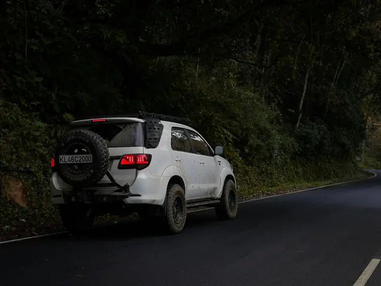 Toyota Fortuner Legender
